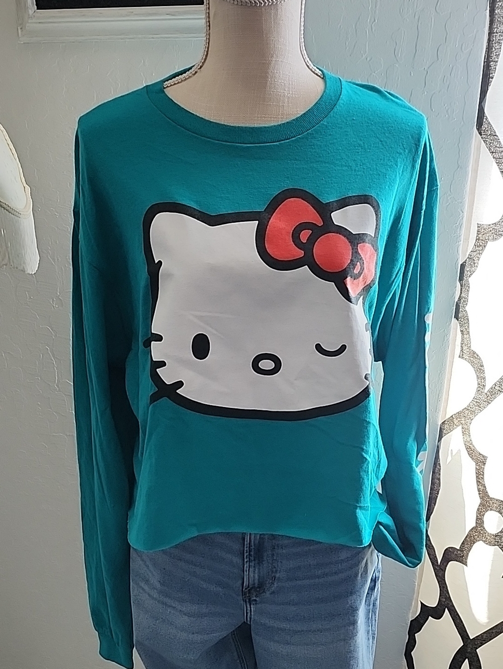 Hello Kitty Cropped Long Sleeve